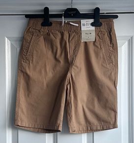 Boys shorts - age 9-10