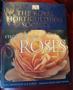 DK / The Royal Horticultural Society encyclopaedia of Roses/ Charles & Brigid Quest- Ritson / 1st edition/ 2003
