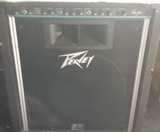 Peavey KB300 full range amp
