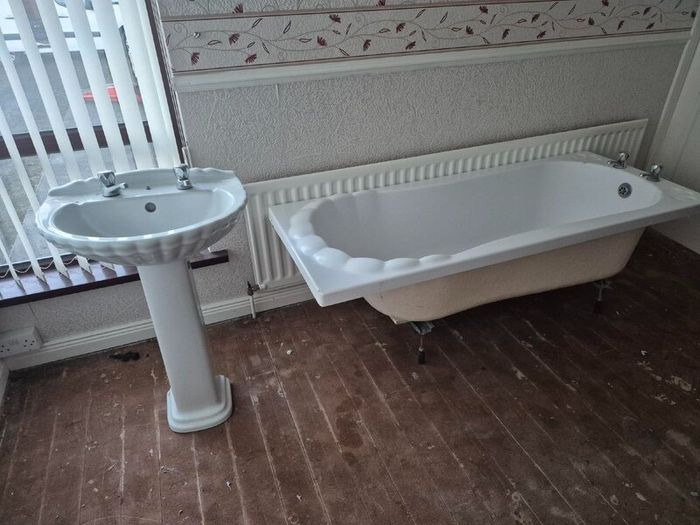 bathroom suite