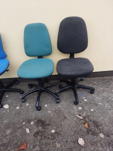 Office furniture clearance