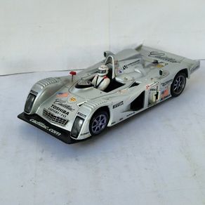 Scalextric Cadillac LMP #1 Slot Car (le Mans 24hr endurance touring)