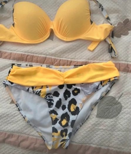 Yellow bikini size medium