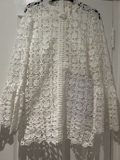 Lace  Top long sleeve BNWT