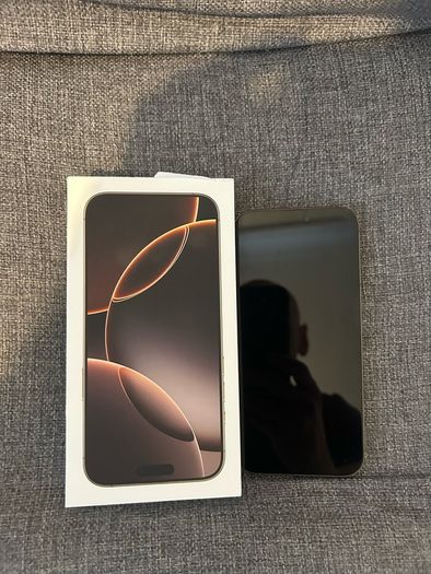 iPhone 16 pro max desert titanium 256gb unlocked, 93% battery health