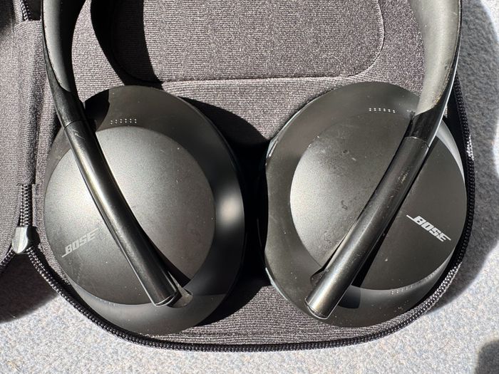 Bose NC 700