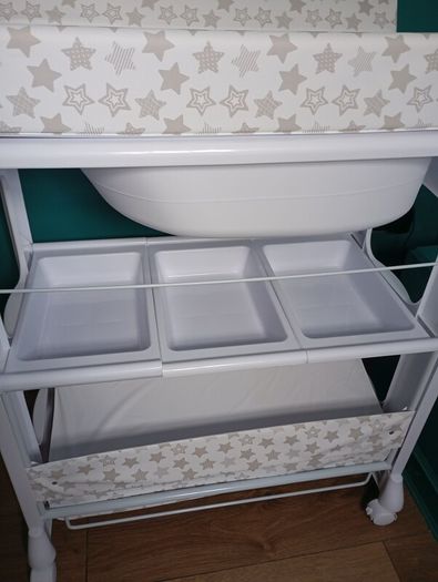 baby changing table and bath