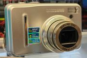 SAMSUNG S1065 10.2MP Compact Digital Camera, 5X Optical Zoom, Face Detection, Digital Image Stabilisation, (Takes 2 AA Batteries, Not Included) Used