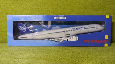 Air Atlanta Europe 1:200 scale model airplane, Boeing 757 aircraft, NEW