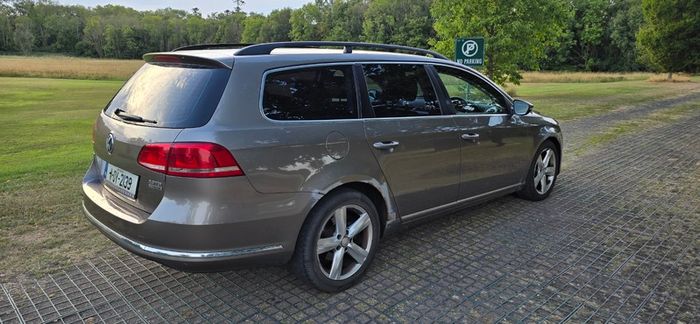 Vw passat 2011 long mileage.