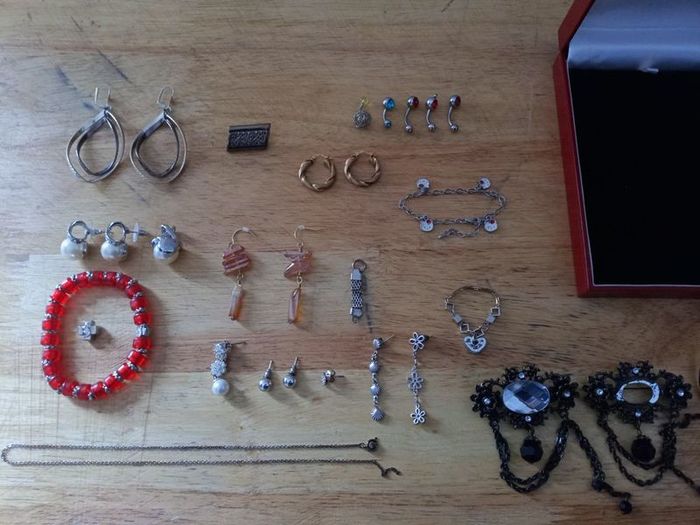 earrings, necklaces, piercing, etc
