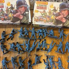 1/32 Matchbox toy soldiers