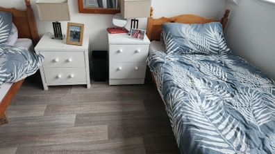 2 beds single