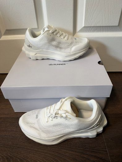 Alo runners size 5uk