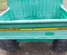 John Deere Gator