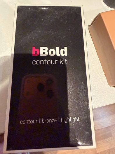 Bbold contour stick