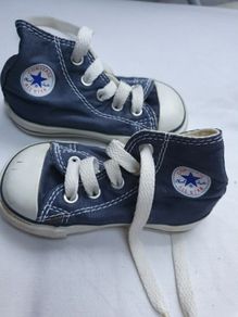 Converse Junior Size 4