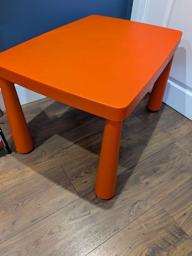 kids table