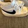 UK 13 Nike blazer hightop trainers Image 4