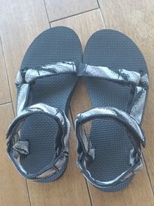 teva sandals childrens uk 4