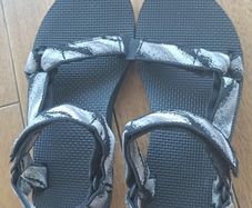 teva sandals childrens uk 4