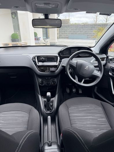 Peugeot 208 1.2L 2016