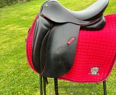 17, Alan Ward Medium Dressage Saddle