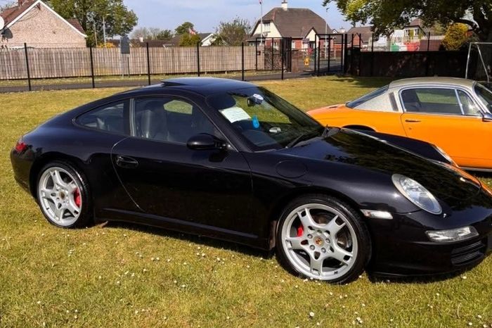 2006 Porsche 911 Carrera 2
