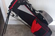 Kids golf bag with stand.