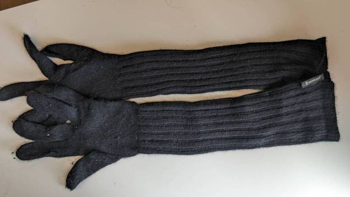 Moncler Long Wool Gloves