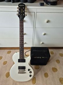Epiphone Electric Guitar and Je2t Amp