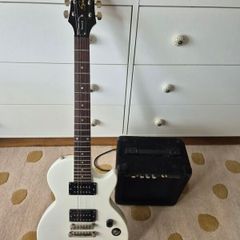 Epiphone Electric Guitar and Je2t Amp