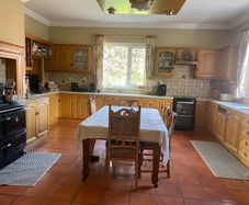 Large Solid Oak Kitchen