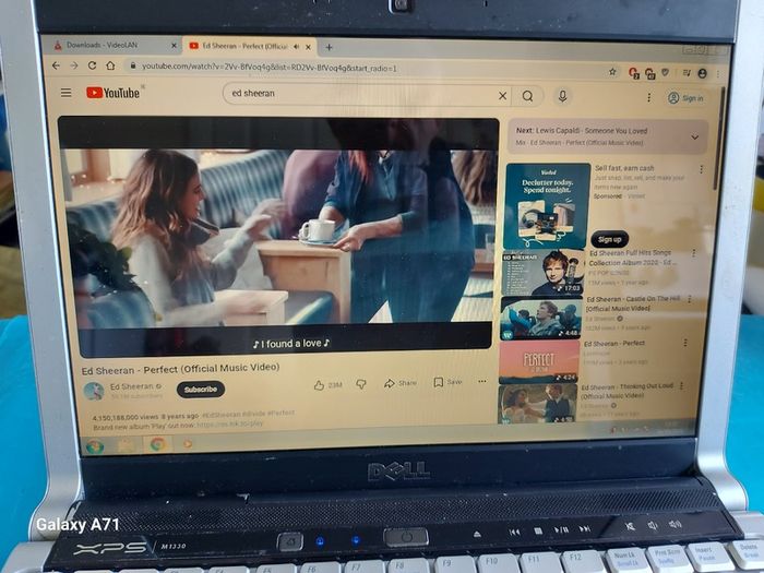 DELL XPS M1330, Windows 7, Intel Core 2 Duo CPU T8100, 2.1GHz, 4GB Ram, 300GB HDD, Chrome, VLC etc, A true Blast from the Past