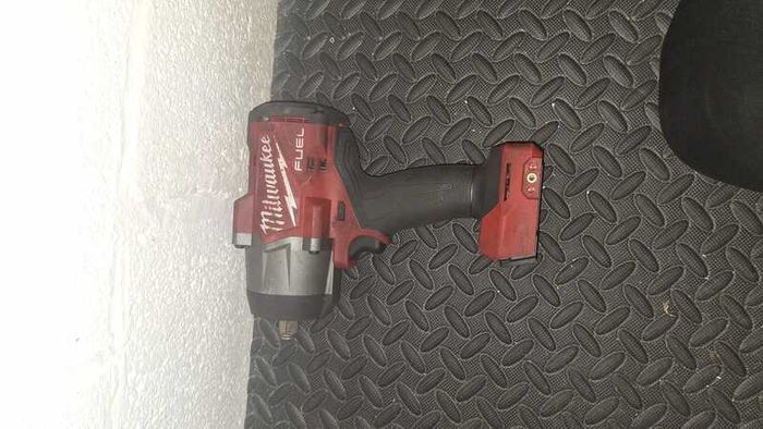 Milwaukee M18FHIW2F12-0 FUEL 18V Li-Ion RedLithium Brushless Cordless Impact Wrench