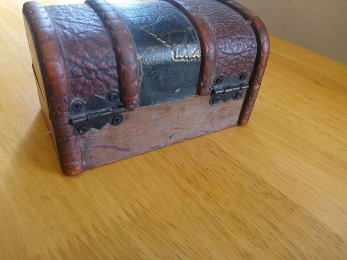 Rare Vintage Wood/Wicker Treasure Box