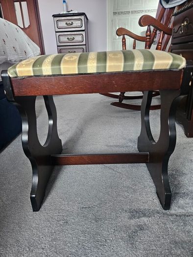 Dressing Table and Stool (Mahogany)