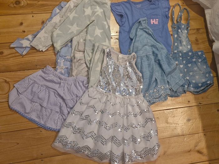 Bundle of age 2-3 clothes