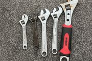 pipe wrenches