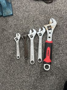 pipe wrenches