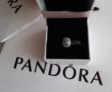 New genuine Pandora sparkling leaves charm