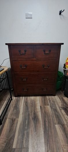 solid wood 5 drawer chest