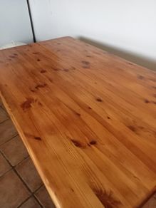 Kitchen table