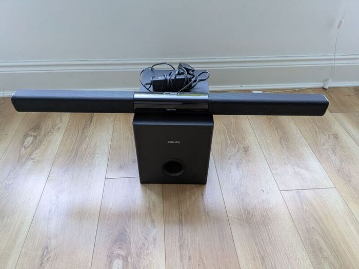 Philips soundbar and wireless subwoofer