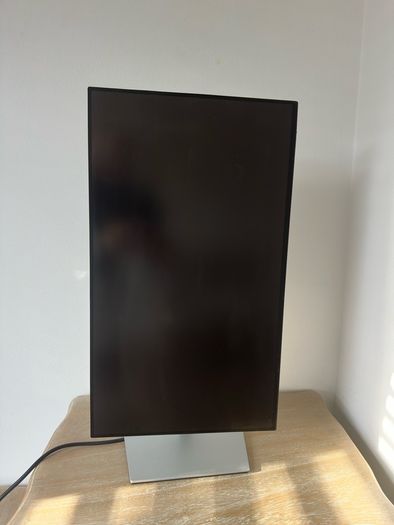 dell U2422HE