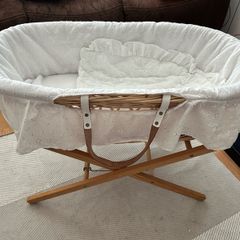 Moses basked, baby nest, pregnancy pillow, breastfeeding pillow