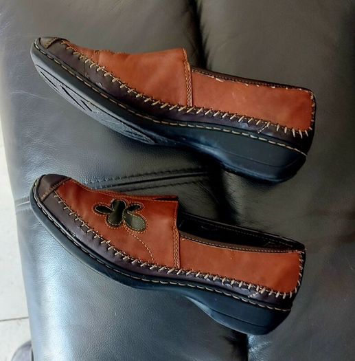 Ladies Shoes