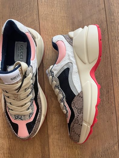 Gucci sneakers