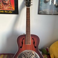 Fender Paramount PR-180E acoustic resonator