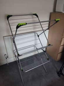Clothes airer
